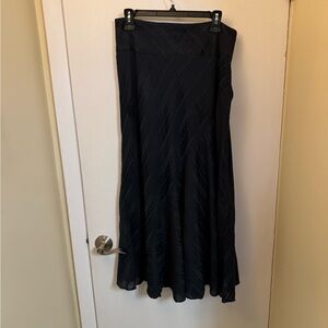 Talbots Navy A-Line Women's Skirt - 48% Silk 52% Cotton Elegant Maxi Flare
